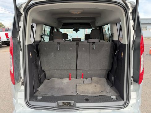 Used 2018 Ford Transit Connect XLT image 11
