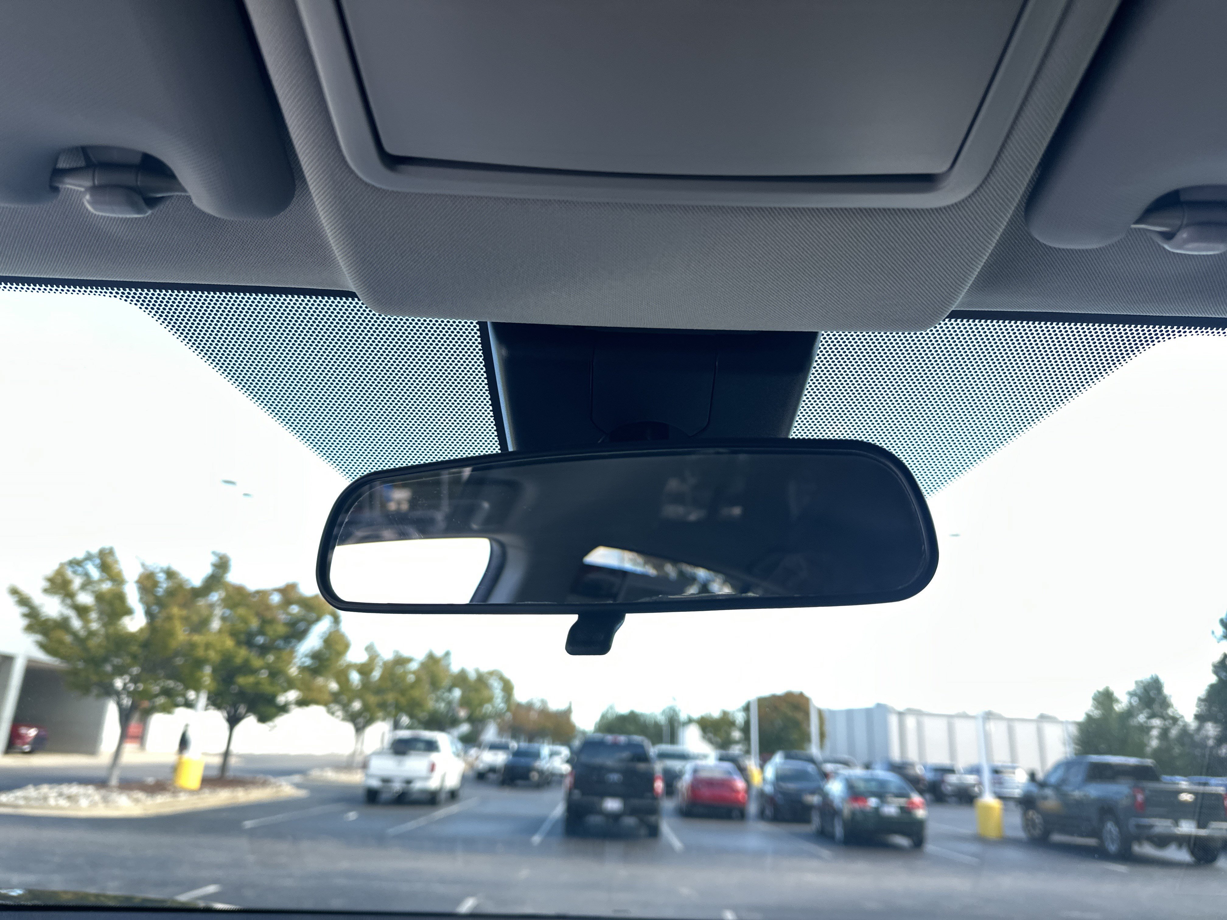 Used 2017 Toyota RAV4 LE FWD image 27