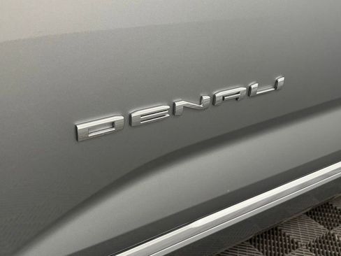 New 2026 GMC Terrain Denali w/ LPO, Floor Liner Package image 18