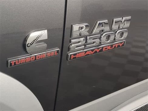 Used 2018 RAM 2500 Laramie w/ Convenience Group image 11