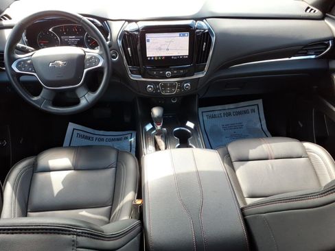 Used 2023 Chevrolet Traverse RS AWD/4WD image 18