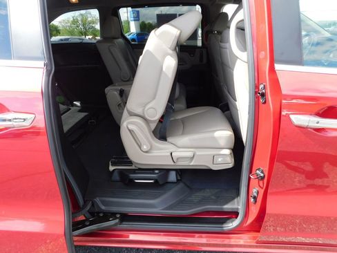 Certified 2022 Honda Odyssey Touring image 31