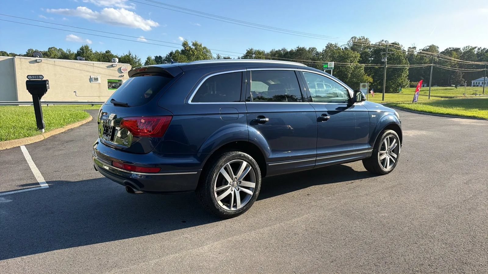 Used 2015 Audi Q7 3.0T Premium Plus w/ Premium Plus Package AWD/4WD image 5