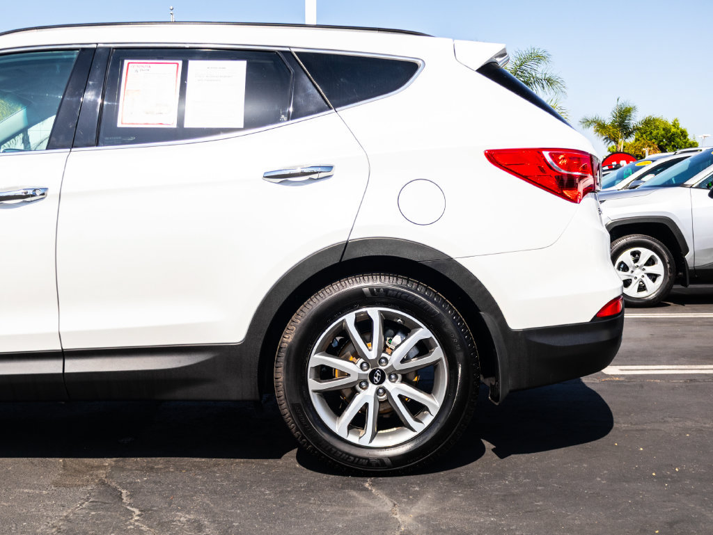 Used 2016 Hyundai Santa Fe Sport 2.0T FWD image 6