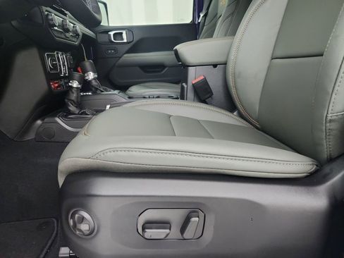 New 2026 Jeep Gladiator Mojave image 20