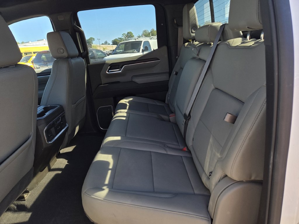 Used 2022 GMC Sierra 1500 SLT w/ SLT Premium Plus Package AWD/4WD image 22