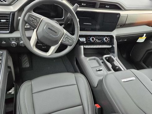 New 2026 GMC Sierra 2500 Denali w/ Denali Reserve Package AWD/4WD image 8