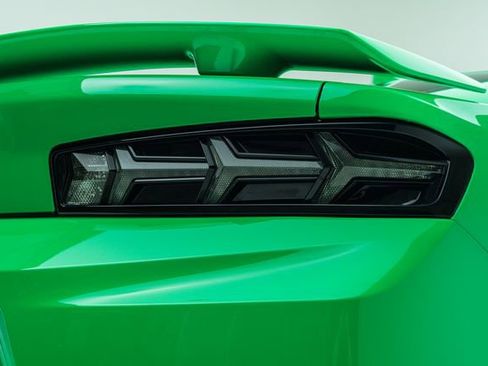 Used 2017 Chevrolet Camaro SS image 15