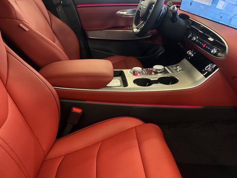 New 2026 Genesis GV70 2.5T Sport Prestige AWD/4WD image 16