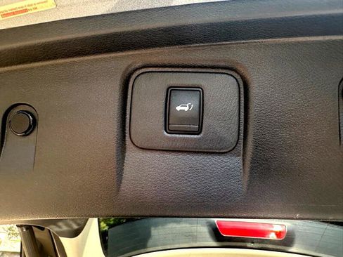 Used 2017 Nissan Murano Platinum w/ Platinum Technology Package image 57