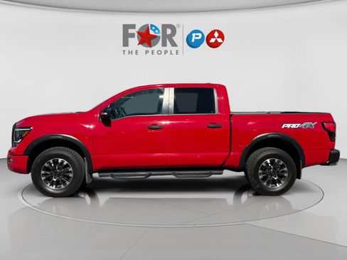 Used 2022 Nissan Titan PRO-4X w/ Pro-4x Convenience Package image 27