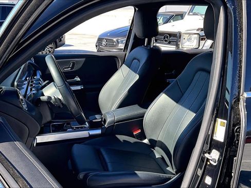 Used 2023 Mercedes-Benz EQB 250+ image 8