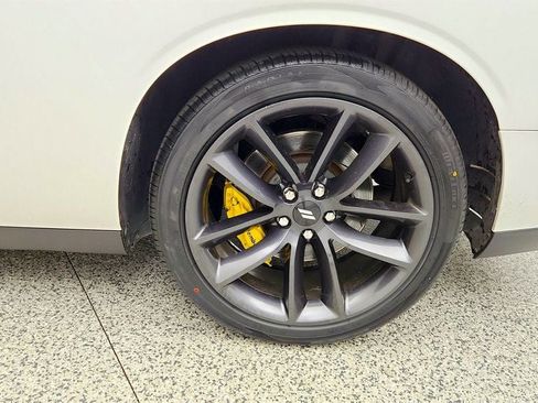 Used 2019 Dodge Challenger R/T Scat Pack RWD image 9