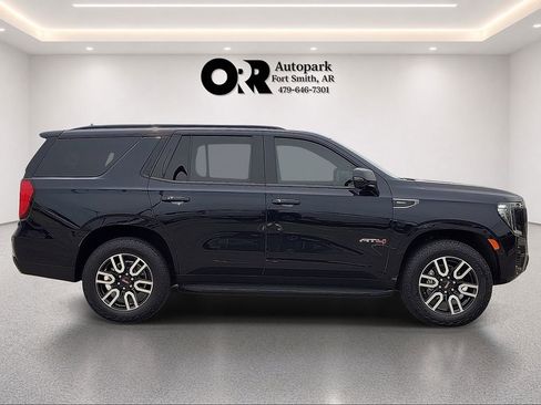 Used 2024 GMC Yukon AT4 AWD/4WD image 6