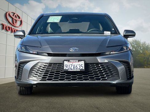 Certified 2025 Toyota Camry SE image 8