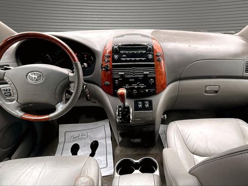 Used 2006 Toyota Sienna XLE Limited AWD/4WD image 7