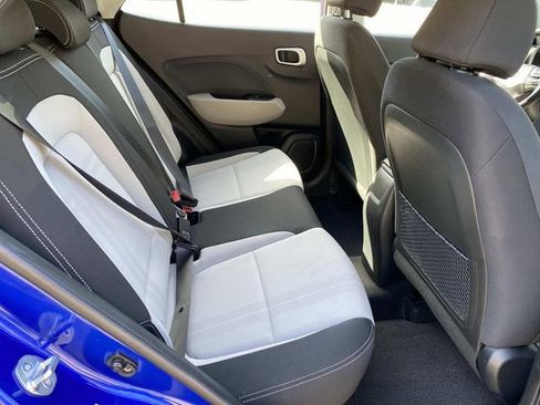 Used 2023 Hyundai Venue SEL w/ Cargo Package FWD image 21