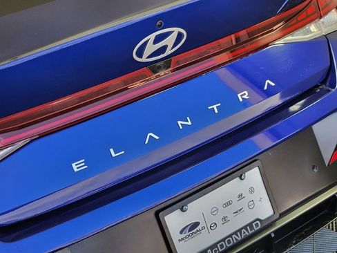 Used 2024 Hyundai Elantra Limited FWD image 8