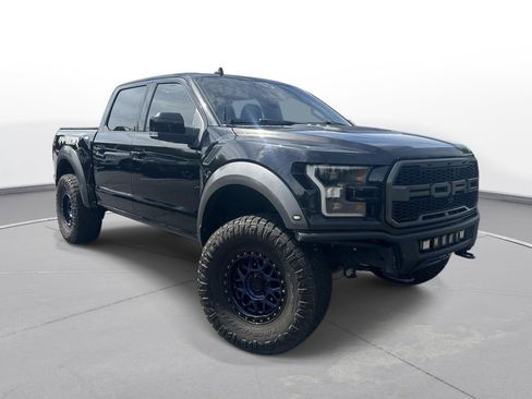 Used 2019 Ford F150 Raptor w/ Equipment Group 802A Luxury AWD/4WD image 4