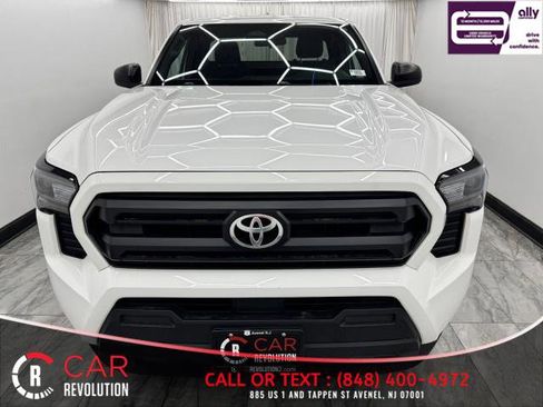 Used 2024 Toyota Tacoma SR image 2