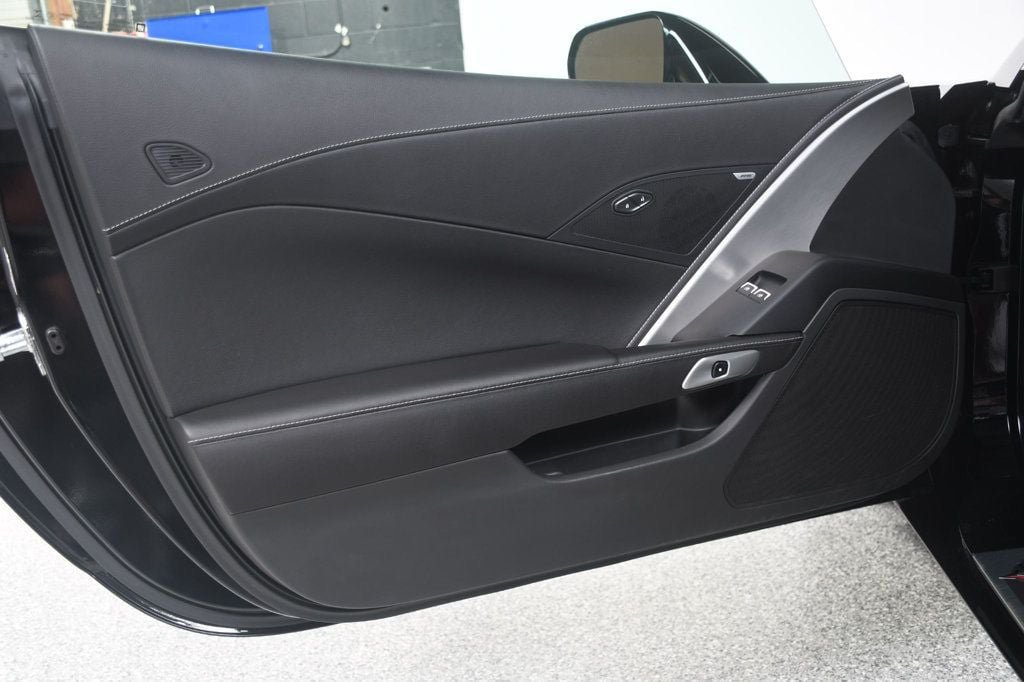 Used 2019 Chevrolet Corvette Stingray Coupe w/ Z51 1LT RWD image 23