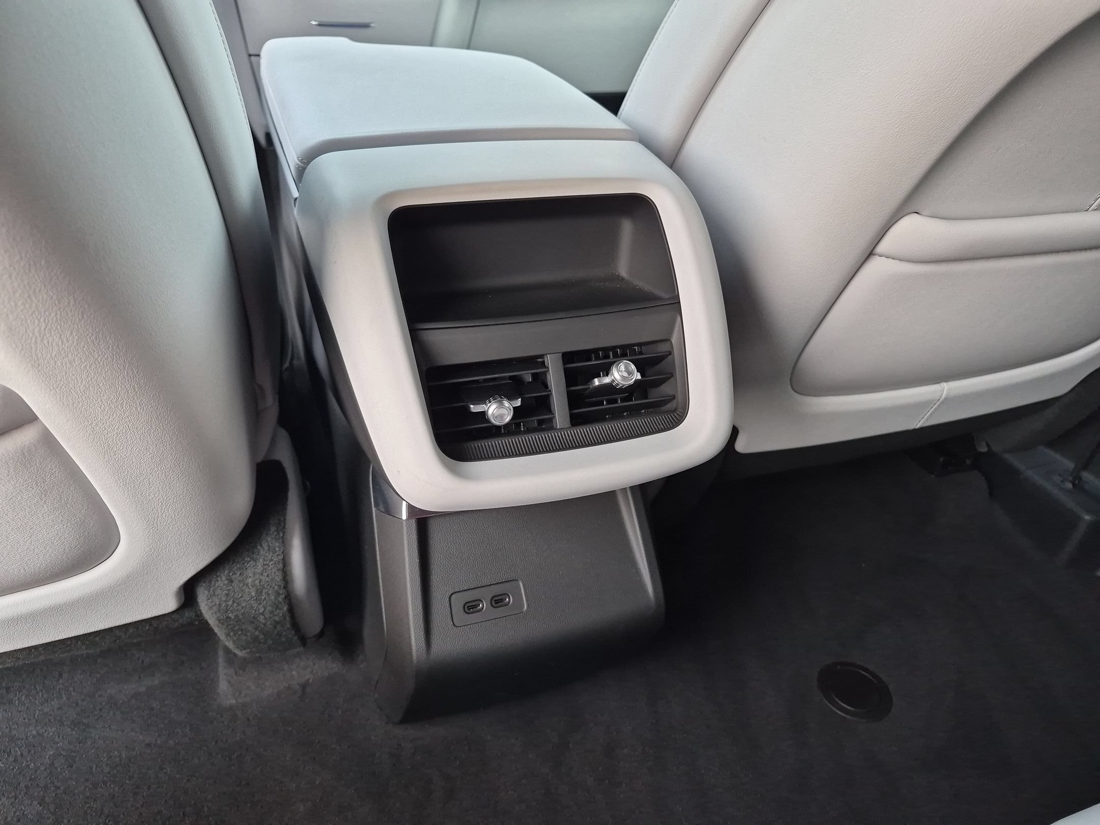 Certified 2024 Cadillac Lyriq Sport AWD/4WD image 21