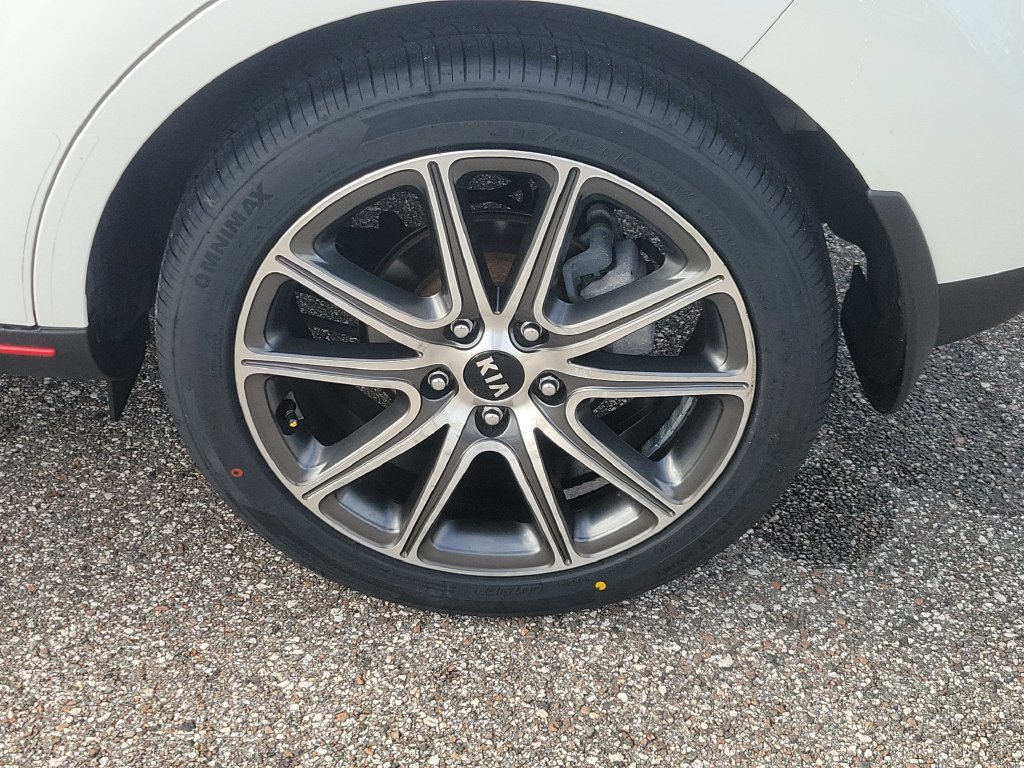Used 2018 Kia Soul ! FWD image 5