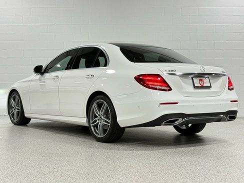 Used 2019 Mercedes-Benz E 300 4MATIC w/ Premium 1 Package image 8