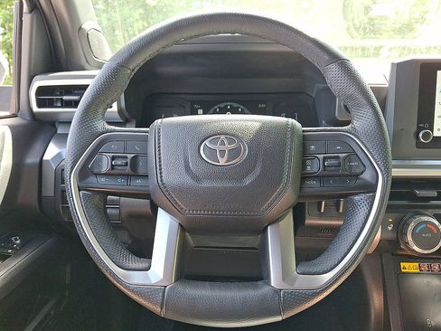 Used 2024 Toyota Tacoma SR5 AWD/4WD image 16