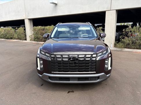 Used 2023 Hyundai Palisade Limited FWD image 3