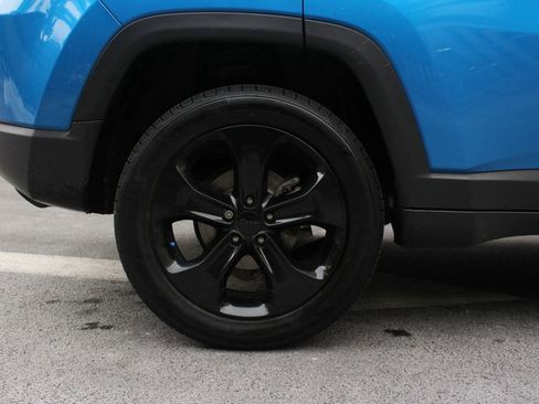 Used 2021 Jeep Compass Latitude AWD/4WD image 5