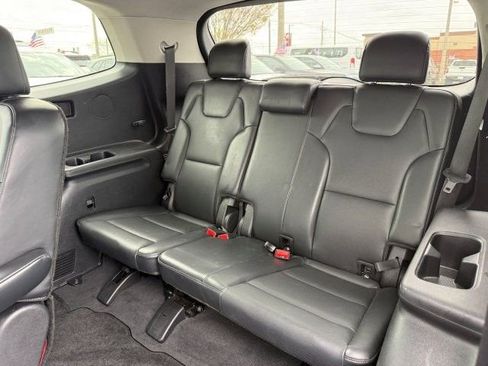 Used 2025 Kia Telluride S FWD image 18