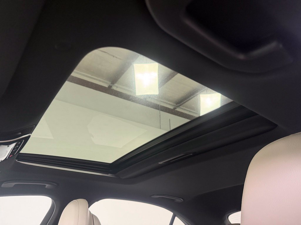 Used 2023 Mercedes-Benz C 300 4MATIC Sedan image 24