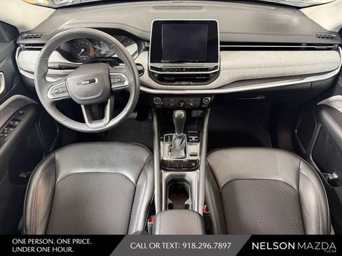 Used 2022 Jeep Compass Latitude AWD/4WD image 40