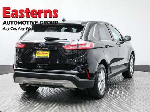 Used 2023 Ford Edge SEL image 5
