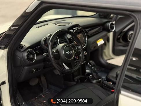 Used 2017 MINI Cooper 2-Door Hardtop image 24
