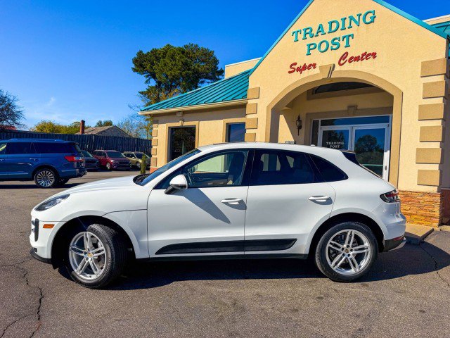 Used 2020 Porsche Macan AWD/4WD image 28