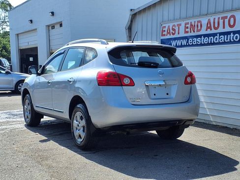 Used 2014 Nissan Rogue S w/ Convenience Package AWD/4WD image 3
