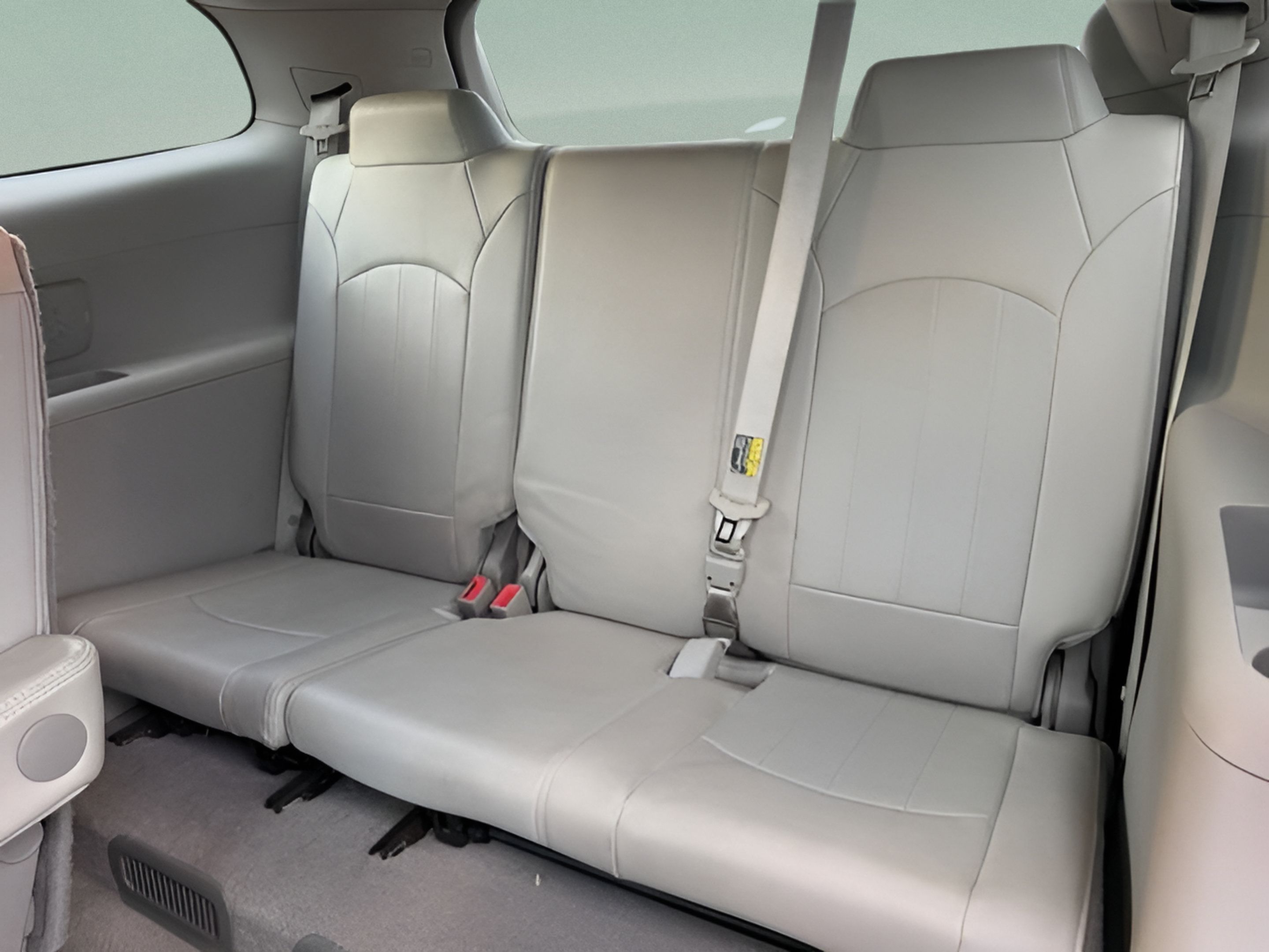 Used 2015 Buick Enclave Premium w/ Trailering Package FWD image 26