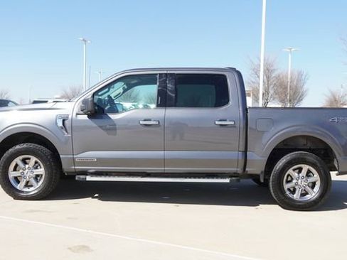 Used 2024 Ford F150 XLT w/ Mobile Office Package image 6