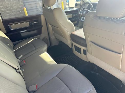 Used 2018 RAM 1500 Laramie w/ Convenience Group AWD/4WD image 22