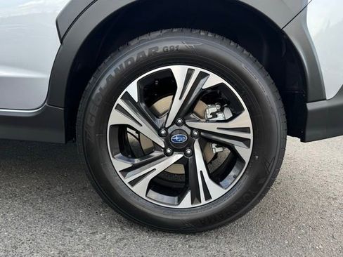 New 2025 Subaru Crosstrek 2.0i Premium image 19