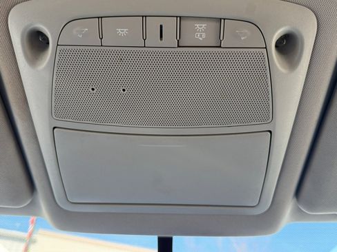 Used 2017 Nissan Rogue SV image 30