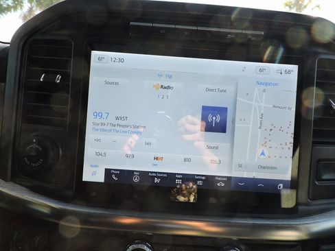 Certified 2022 Ford F150 Lariat w/ Equipment Group 502A High image 28