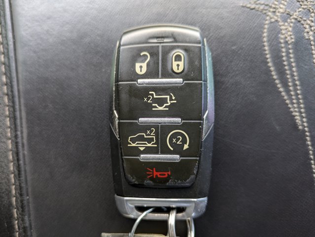 Used 2020 RAM 1500 Limited w/ Black Appearance Package AWD/4WD image 31