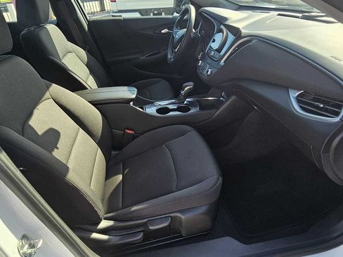 Used 2023 Chevrolet Malibu LT FWD image 24