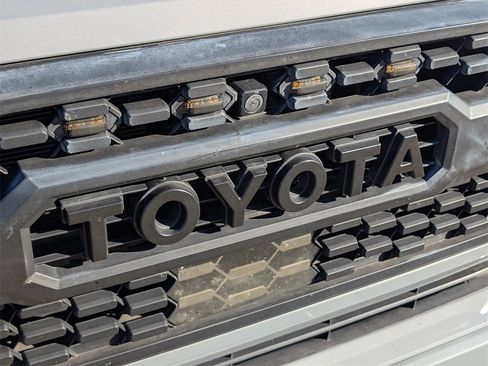 Used 2021 Toyota Tacoma image 10