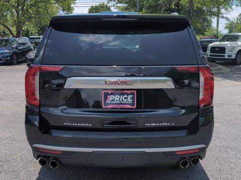 Used 2023 GMC Yukon Denali w/ LPO, Floor Liner Package AWD/4WD image 6