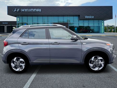New 2026 Hyundai Venue SEL FWD image 9
