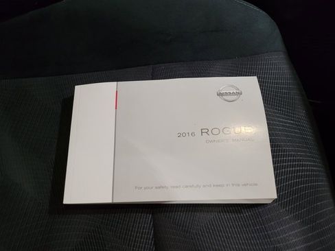 Used 2016 Nissan Rogue SV image 61